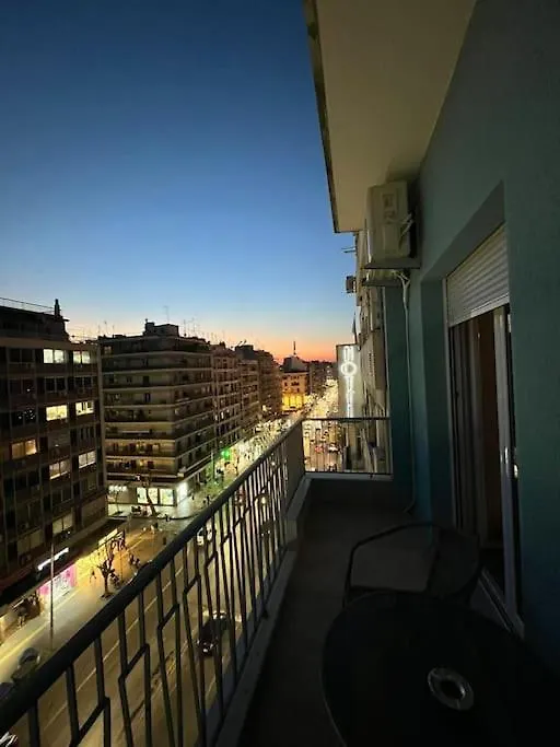 סלוניקי Thesshouse In The Heart Of City